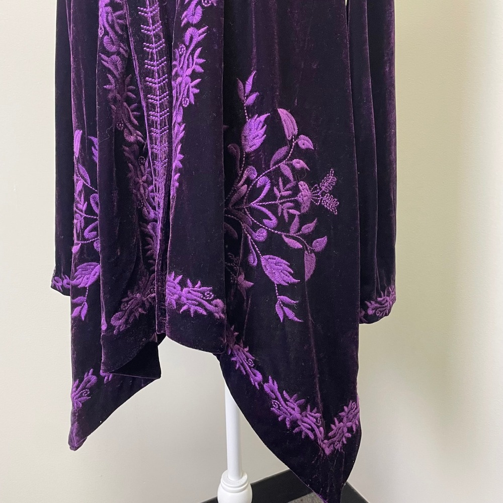 Paparazzi Purple Velvet Embroidered Open Front Cardigan Jacket M Boho - Picture 7 of 16